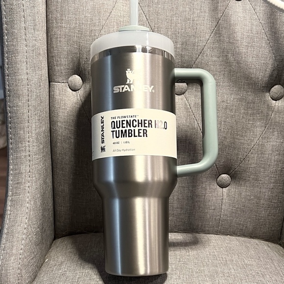 Just Released Stanley Stainless Steel Shale 40oz Quencher H2.0 FlowState  Tumbler